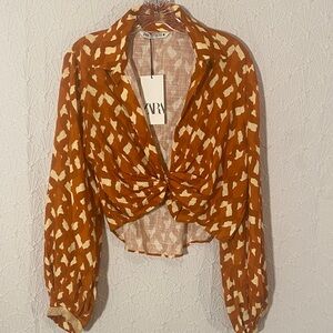 NWT Zara Women's Rust and Cream Twist Front Blouse Free Spirited Fancifulness